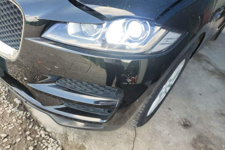Used Jaguar F-PACE 2018 2.0T Two-Wheel Drive Urban Deluxe Edition Left Front Headlight