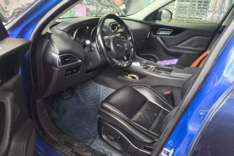 Used Jaguar F-PACE 2018 2.0T Four-Wheel Drive Urban Luxury Edition Driver Seat
