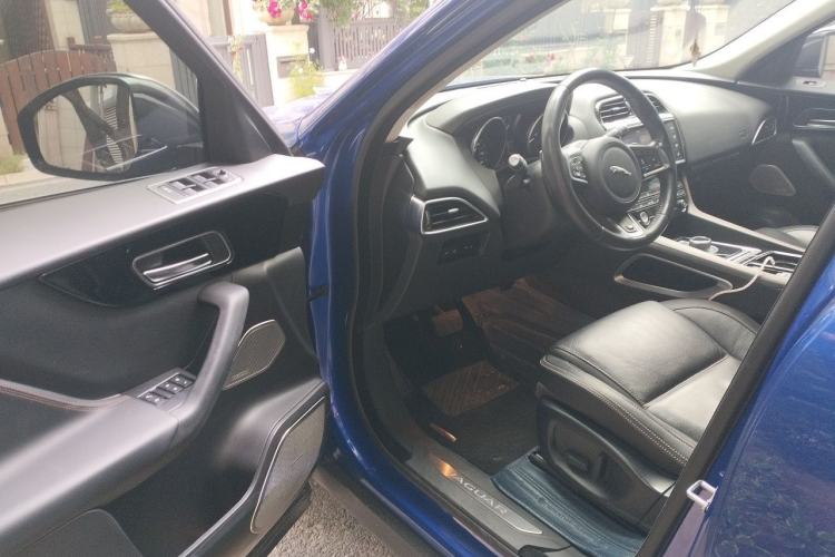 Used Jaguar F-PACE 2018 2.0T Four-Wheel Drive Urban Luxury Edition Driver Seat
