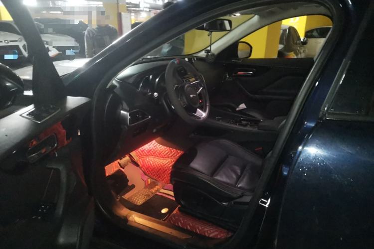 Used Jaguar F-PACE 2018 2.0T Four-Wheel Drive Urban Luxury Edition Driver Seat