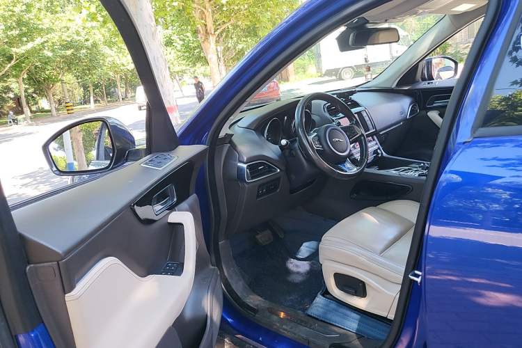 Used Jaguar F-PACE 2018 2.0T Four-Wheel Drive Urban Luxury Edition Driver Seat