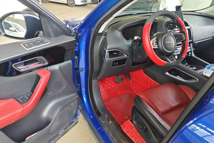 Used Jaguar F-PACE 2018 Restyled 2.0T All-Wheel-Drive R-Sport Sport Edition Driver Seat