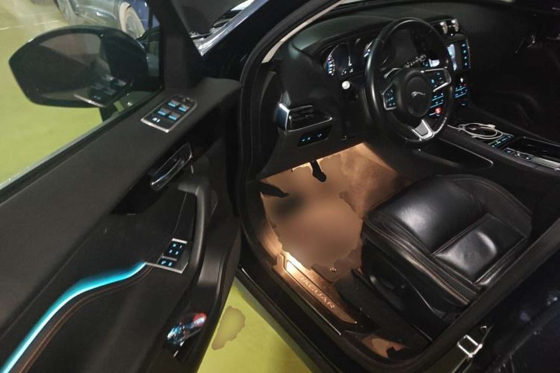 Used Jaguar F-PACE 2018 2.0T Four-Wheel Drive Urban Luxury Edition Driver Seat