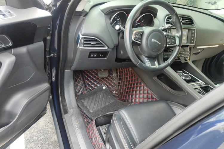 Used Jaguar F-PACE 2018 2.0T Four-Wheel Drive Urban Luxury Edition Driver Seat