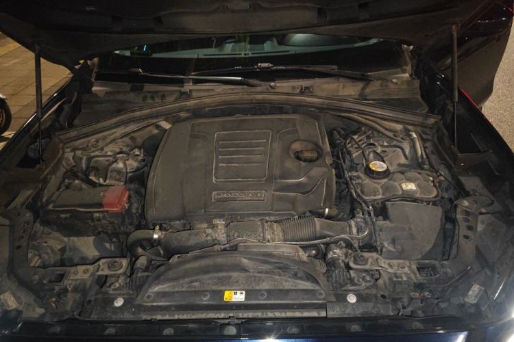 Used Jaguar F-PACE 2018 2.0T Two-Wheel Drive Urban Deluxe Edition Engine Bay