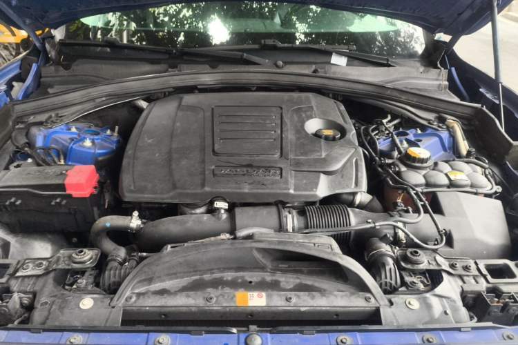 Used Jaguar F-PACE 2018 2.0T Four-Wheel Drive Urban Luxury Edition Engine Bay