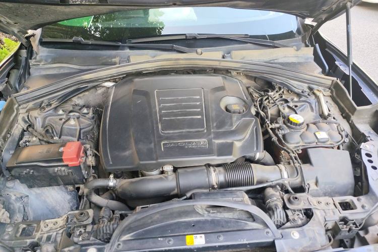 Used Jaguar F-PACE 2018 2.0T Four-Wheel Drive Urban Luxury Edition Engine Bay