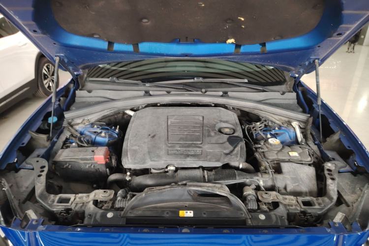 Used Jaguar F-PACE 2018 2.0T Two-Wheel Drive Urban Deluxe Edition Engine Bay