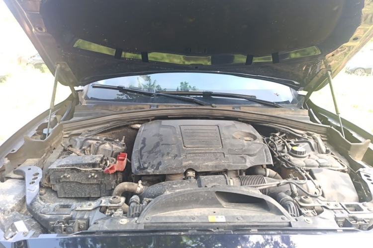 Used Jaguar F-PACE 2018 2.0T Four-Wheel Drive Urban Luxury Edition Engine Bay