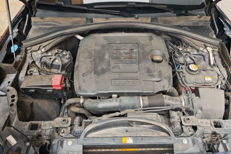 Used Jaguar F-PACE 2018 2.0T Four-Wheel Drive Urban Luxury Edition Engine Bay