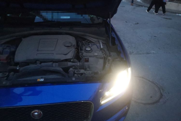 Used Jaguar F-PACE 2018 2.0T Four-Wheel Drive Urban Luxury Edition Engine Bay Left