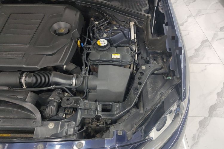 Used Jaguar F-PACE 2018 2.0T Four-Wheel Drive Urban Luxury Edition Engine Bay Left