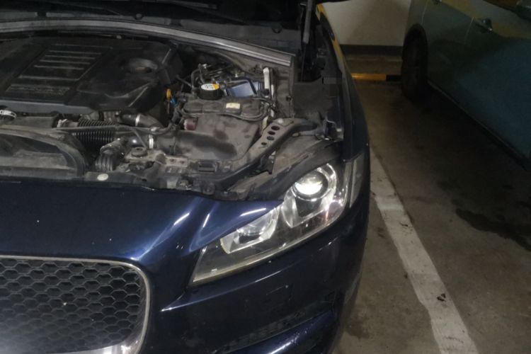 Used Jaguar F-PACE 2018 2.0T Four-Wheel Drive Urban Luxury Edition Engine Bay Left