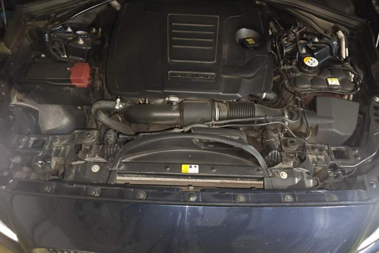 Used Jaguar F-PACE 2018 2.0T Four-Wheel Drive Urban Luxury Edition Engine Bay
