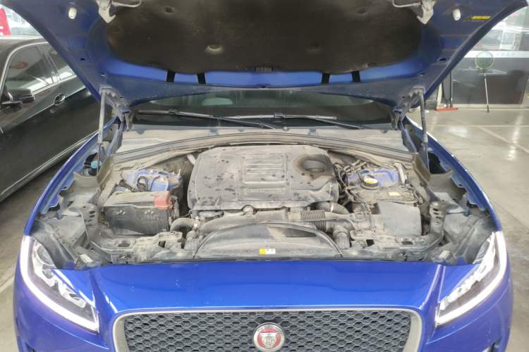Used Jaguar F-PACE 2018 2.0T All-Wheel Drive R-Sport Sport Edition Engine Bay