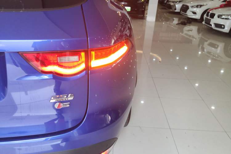 Used Jaguar F-PACE 2018 2.0T All-Wheel Drive R-Sport Sport Edition Exterior 1