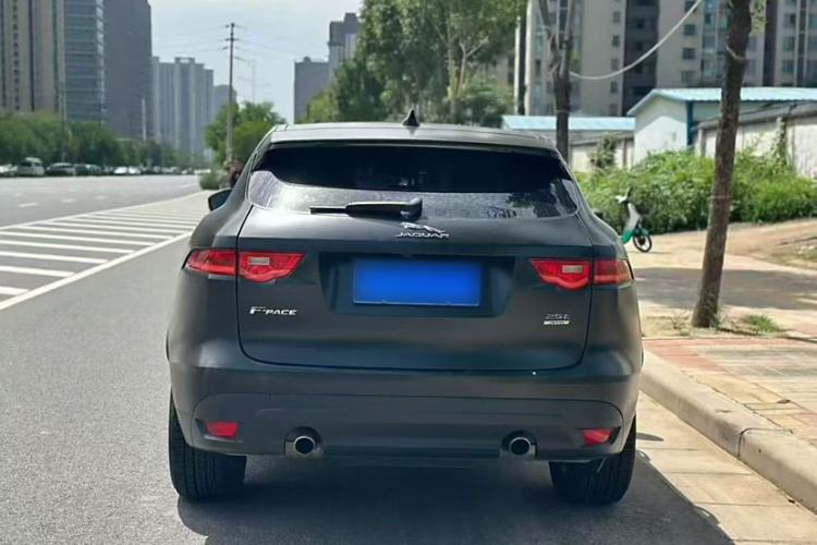 Used Jaguar F-PACE 2018 2.0T Four-Wheel Drive Urban Luxury Edition Exterior 3