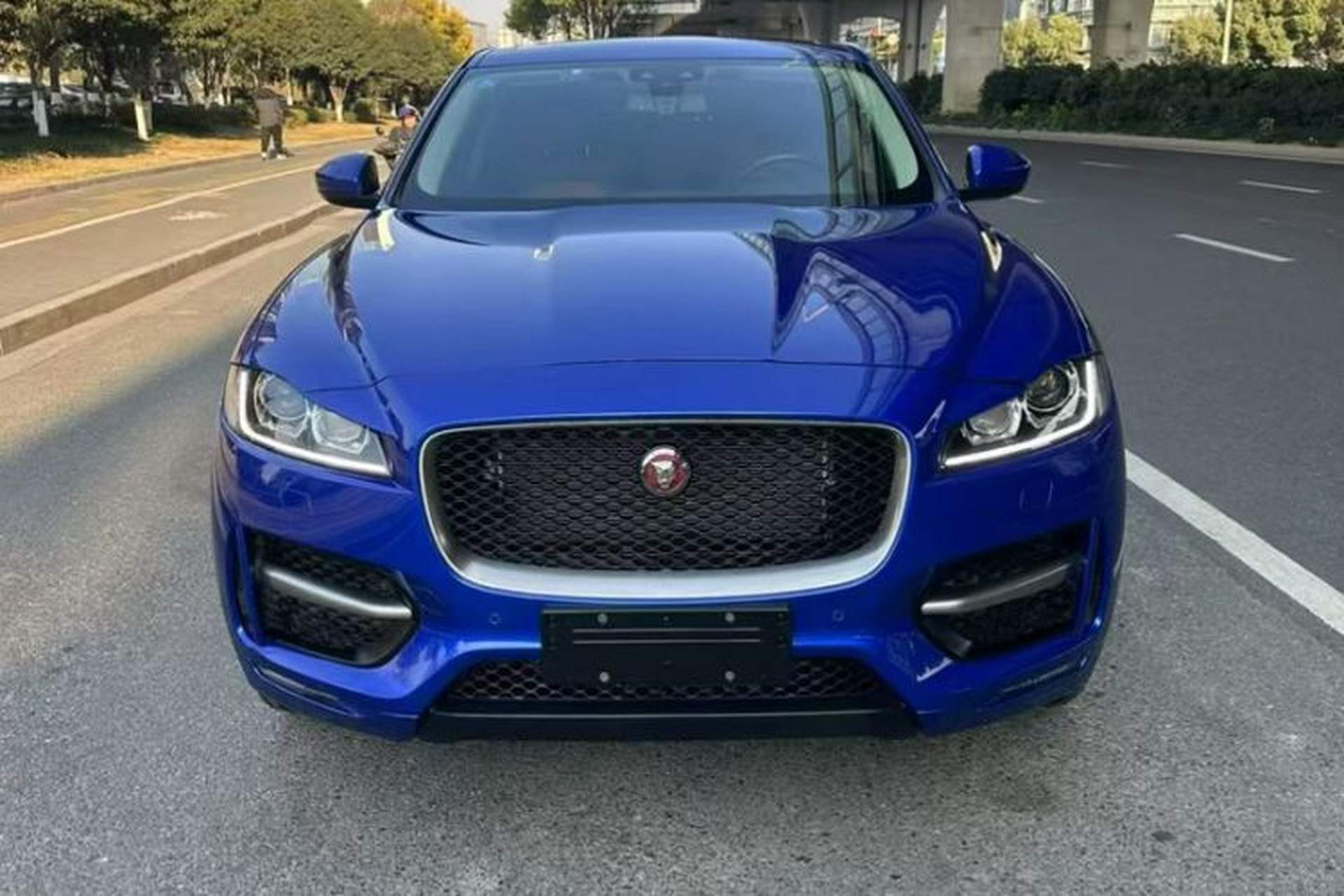 Used Jaguar F-PACE 2018 2.0T All-Wheel Drive R-Sport Sport Edition Exterior 3
