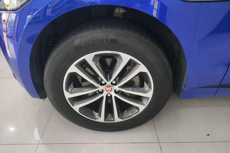 Used Jaguar F-PACE 2018 3.0 SC Four-Wheel Drive R-Sport Sport Edition Exterior 4