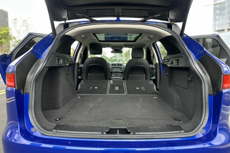 Used Jaguar F-PACE 2018 2.0T Four-Wheel Drive Urban Luxury Edition Exterior 8