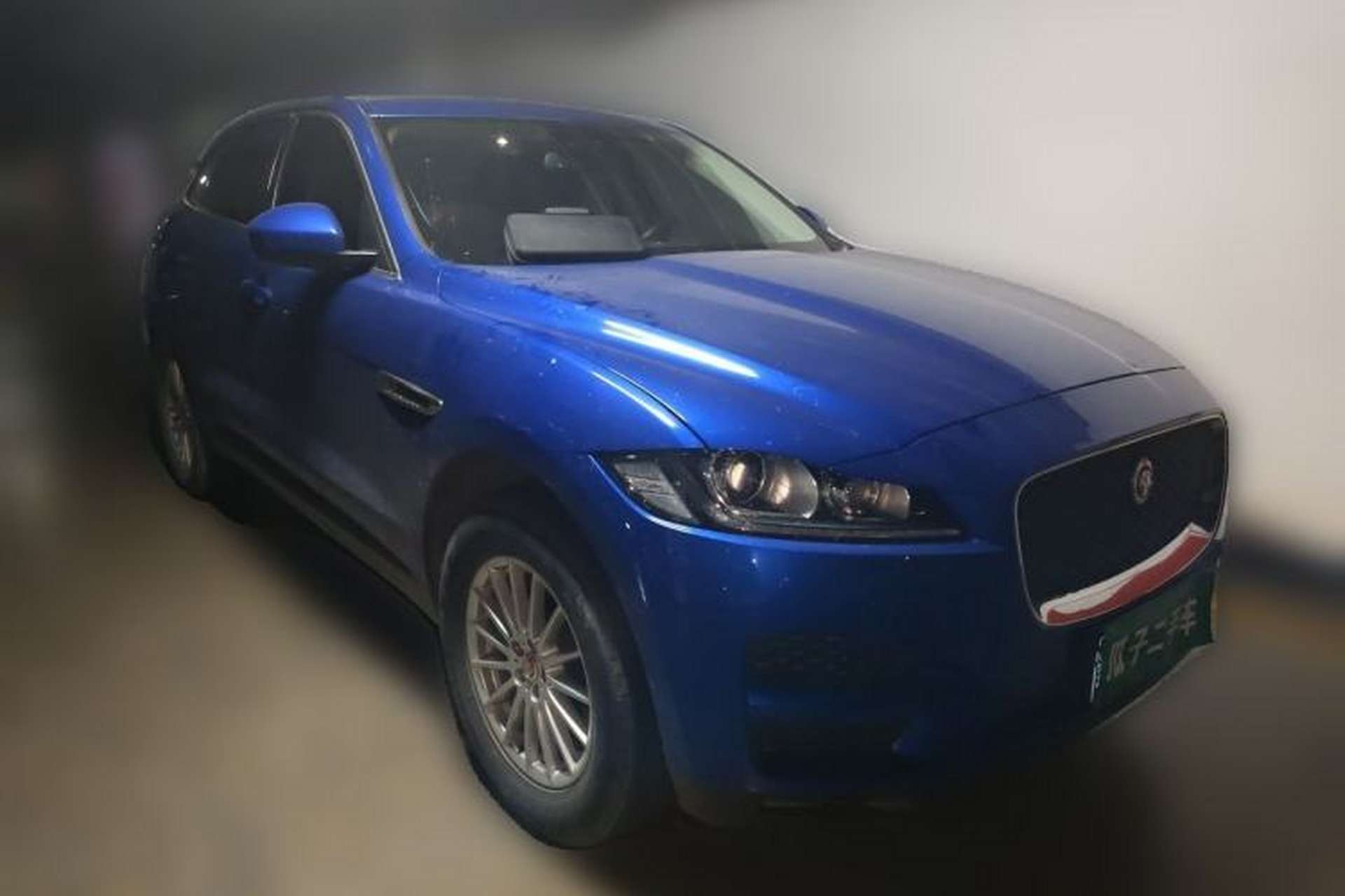 Used Jaguar F-PACE 2018 2.0T Four-Wheel Drive Urban Luxury Edition Front Right 45 Deg
