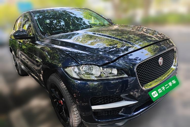 Used Jaguar F-PACE 2018 2.0T All-Wheel Drive R-Sport Sport Edition Front Right 45 Deg