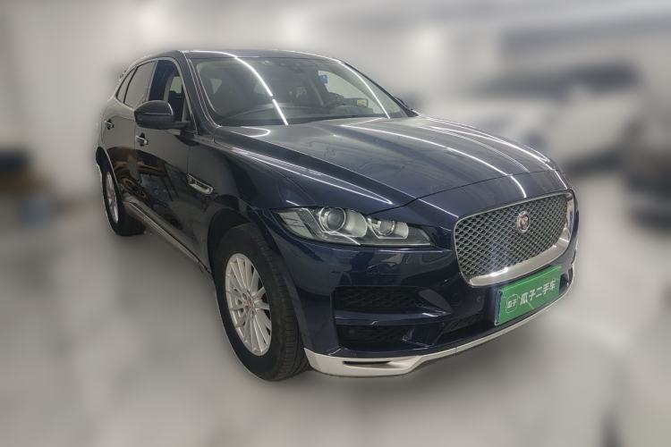 Used Jaguar F-PACE 2018 2.0T Four-Wheel Drive Urban Luxury Edition Front Right 45 Deg