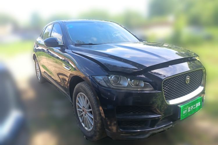 Used Jaguar F-PACE 2018 2.0T Four-Wheel Drive Urban Luxury Edition Front Right 45 Deg