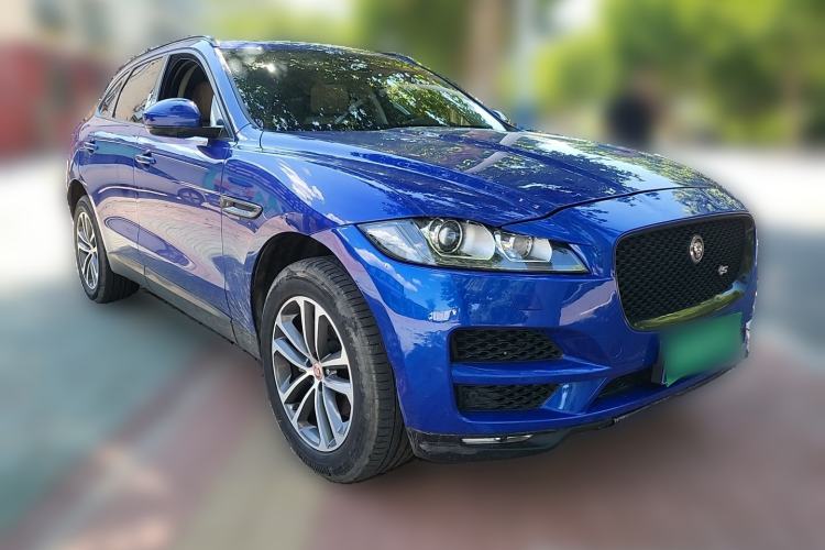 Used Jaguar F-PACE 2018 2.0T Four-Wheel Drive Urban Luxury Edition Front Right 45 Deg