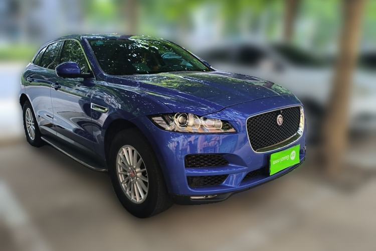 Used Jaguar F-PACE 2018 2.0T Four-Wheel Drive Urban Luxury Edition Front Right 45 Deg