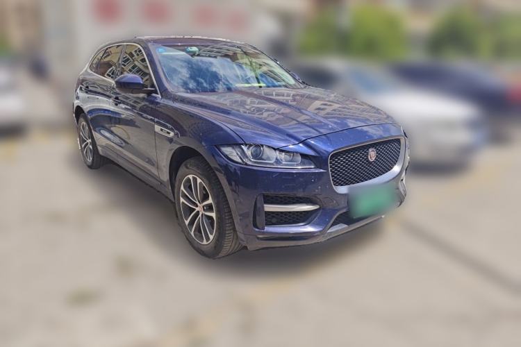 Used Jaguar F-PACE 2018 Restyled 2.0T All-Wheel-Drive R-Sport Sport Edition Front Right 45 Deg