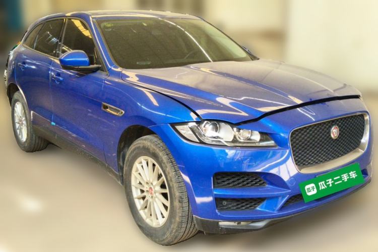 Used Jaguar F-PACE 2018 2.0T Four-Wheel Drive Urban Luxury Edition Front Right 45 Deg