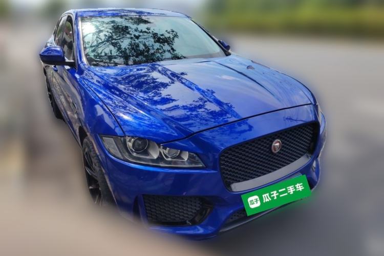 Used Jaguar F-PACE 2018 3.0 SC Four-Wheel Drive R-Sport Sport Edition Front Right 45 Deg