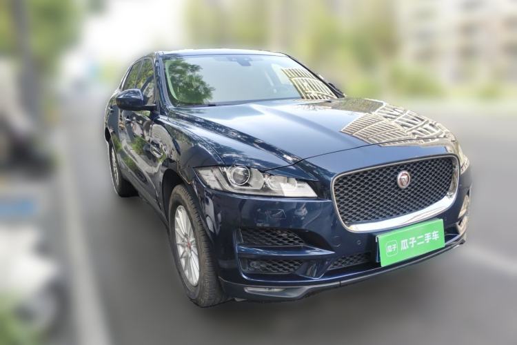 Used Jaguar F-PACE 2018 2.0T Four-Wheel Drive Urban Luxury Edition Front Right 45 Deg