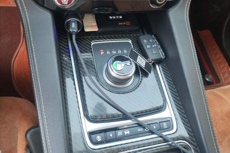 Used Jaguar F-PACE 2018 3.0 SC Four-Wheel Drive R-Sport Sport Edition Gear Lever