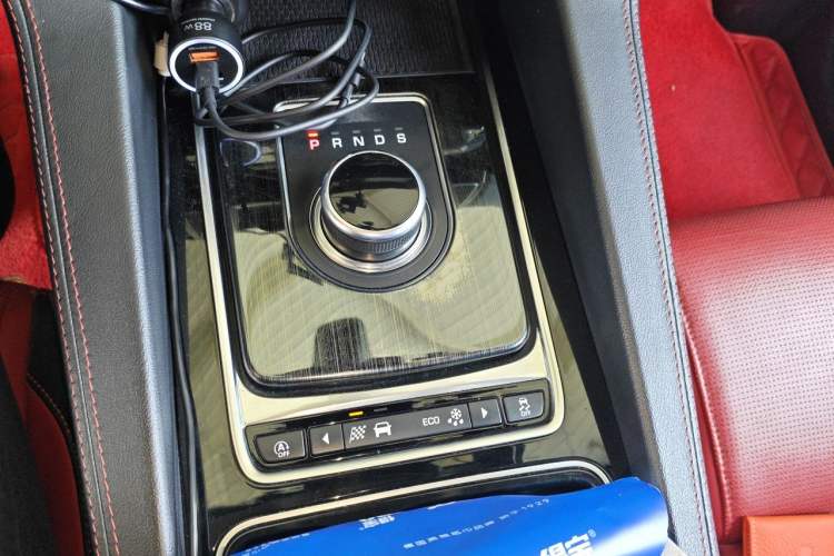 Used Jaguar F-PACE 2018 Restyled 2.0T All-Wheel-Drive R-Sport Sport Edition Gear Lever