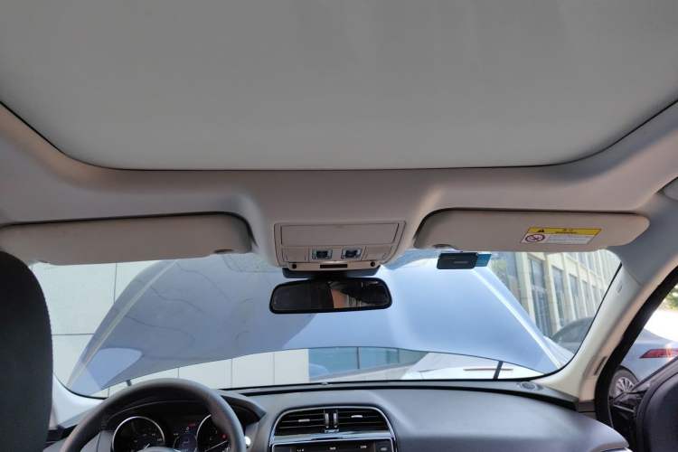 Used Jaguar F-PACE 2018 2.0T Two-Wheel Drive Urban Deluxe Edition Headliner