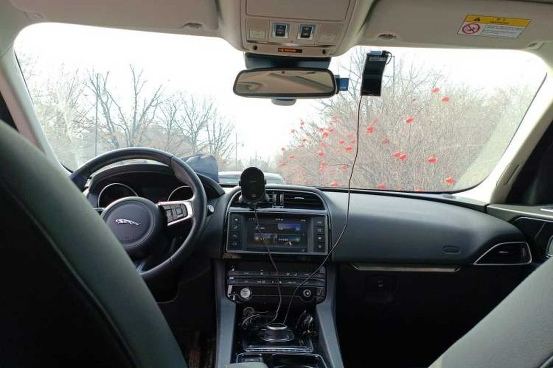 Used Jaguar F-PACE 2018 2.0T Four-Wheel Drive Urban Luxury Edition Headliner