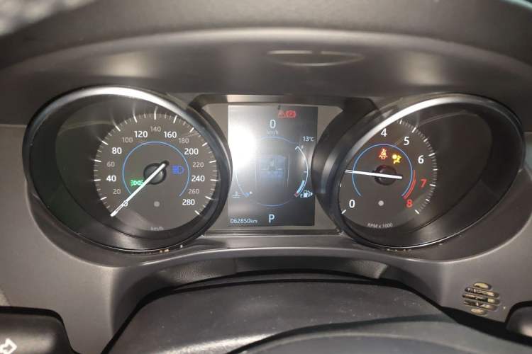 Used Jaguar F-PACE 2018 2.0T Four-Wheel Drive Urban Luxury Edition Instrument Cluster