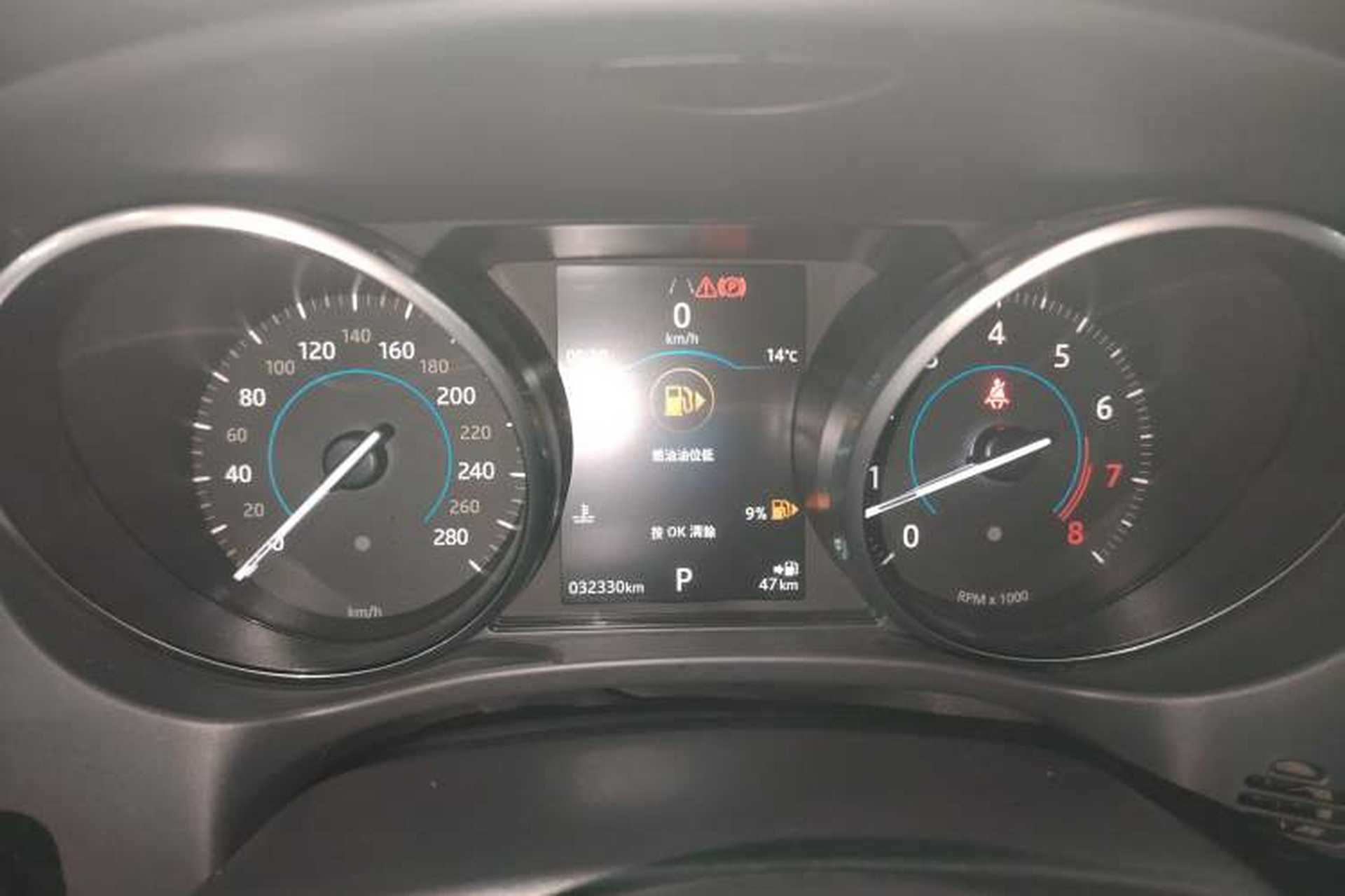 Used Jaguar F-PACE 2018 2.0T Two-Wheel Drive Urban Deluxe Edition Instrument Cluster