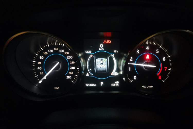 Used Jaguar F-PACE 2018 2.0T Four-Wheel Drive Urban Luxury Edition Instrument Cluster