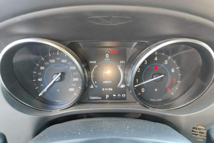 Used Jaguar F-PACE 2018 2.0T Two-Wheel Drive Urban Deluxe Edition Instrument Cluster