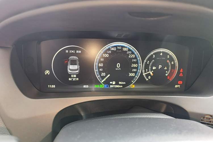 Used Jaguar F-PACE 2018 2.0T Two-Wheel Drive Urban Deluxe Edition Instrument Cluster