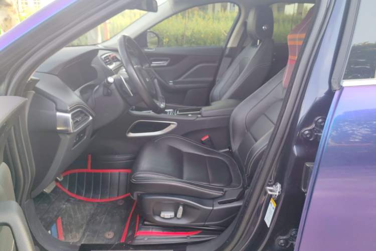 Used Jaguar F-PACE 2018 Restyled 2.0T All-Wheel-Drive R-Sport Sport Edition Interior 1