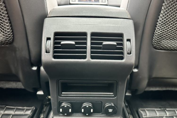 Used Jaguar F-PACE 2018 2.0T Four-Wheel Drive Urban Luxury Edition Interior 12