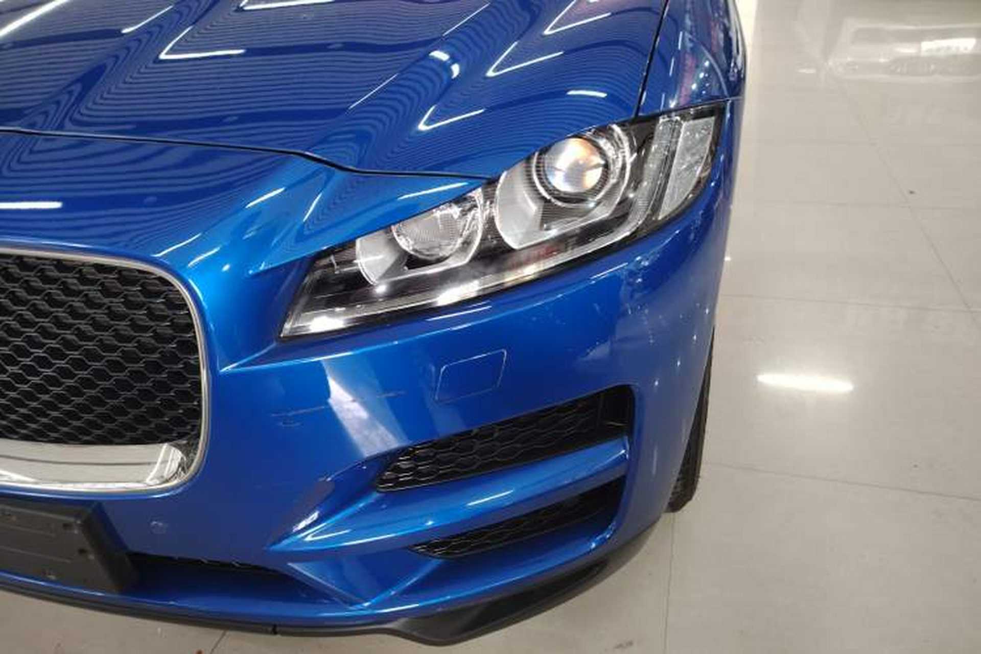 Used Jaguar F-PACE 2018 2.0T Two-Wheel Drive Urban Deluxe Edition Left Front Headlight