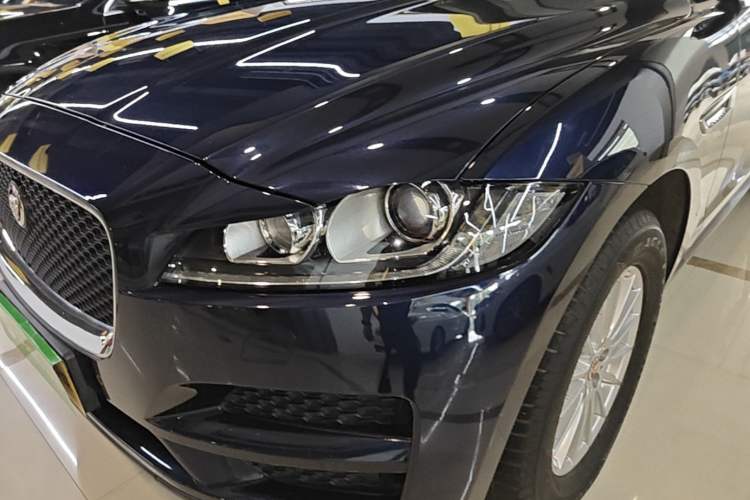 Used Jaguar F-PACE 2018 2.0T Two-Wheel Drive Urban Deluxe Edition Left Front Headlight