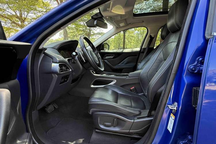 Used Jaguar F-PACE 2018 2.0T All-Wheel Drive R-Sport Sport Edition Left Front Seat