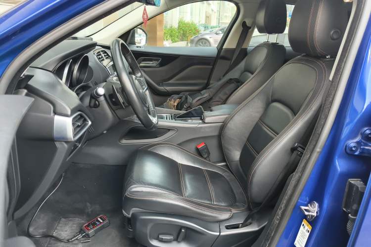 Used Jaguar F-PACE 2018 2.0T Two-Wheel Drive Urban Deluxe Edition Left Front Seat