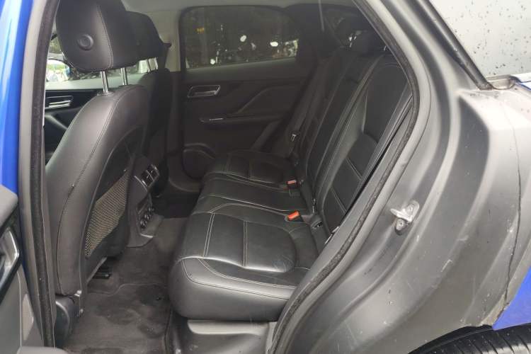 Used Jaguar F-PACE 2018 2.0T Four-Wheel Drive Urban Luxury Edition Left Rear Seat